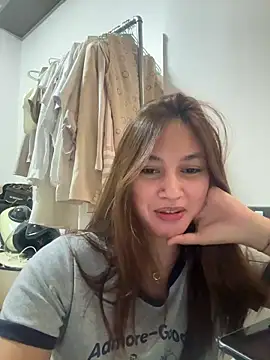 Snapshot of LanySylvia chatting on 05.20.26 LanySylvia online show from 05.20.26