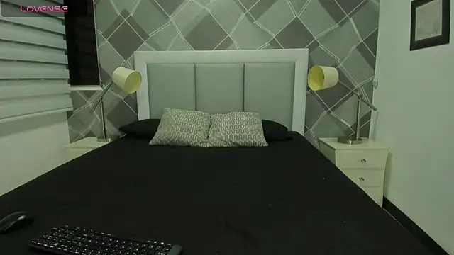 Snapshot of shantala_nastasiia chatting on 04.10.26 shantala nastasiia online show from 04.10.26