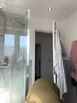 BELLABLACKXUK online show from 04.07.26