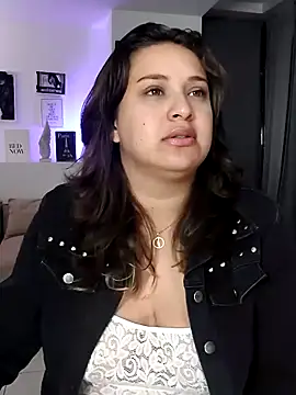 Snapshot of Laureen_se chatting on 07.10.26 Laureen se online show from 07.10.26