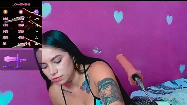 Lali HOtt online show from 11.17.25