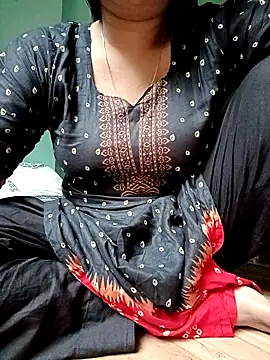 Snapshot of Rina-2 chatting on 09.16.25 Rina-2 online show from 09.16.25