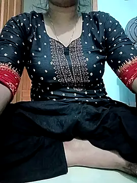 Snapshot of Rina-2 chatting on 10.12.25 Rina-2 online show from 10.12.25