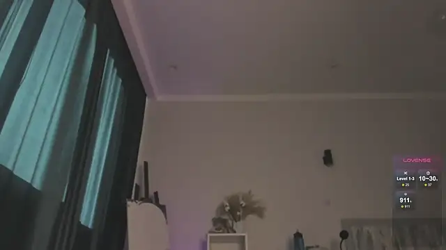 devaivy online show from 10.04.25