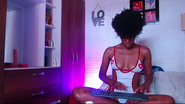 lucyymaximo online show from 09.15.25