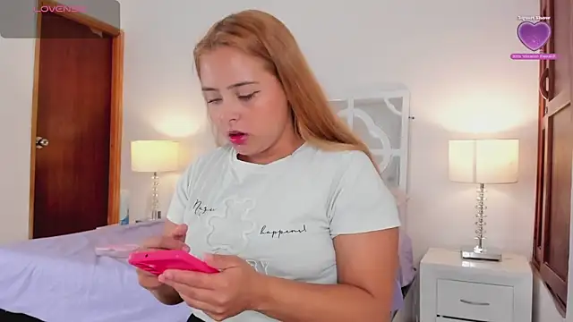 MikaelaStone online show from 10.07.25