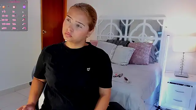 MikaelaStone online show from 12.20.25