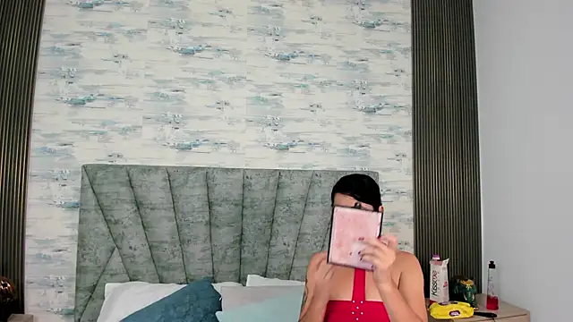 ShanelEvans online show from 09.15.25