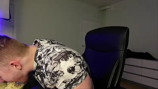 Richard Dullas online show from 10.23.25