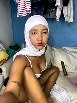 Firuze Hatunn online show from 10.16.25