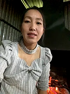 Huong-Ly online show from 11.09.25