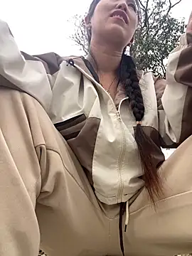 Huong-Ly online show from 02.22.26