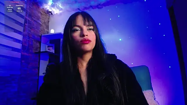 Snapshot of sharlott_essence chatting on 10.02.25 sharlott essence online show from 10.02.25