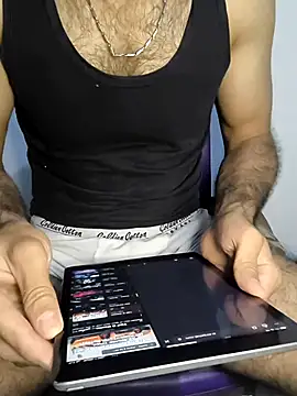 Snapshot of yazin199 chatting on 09.09.25 yazin199 online show from 09.09.25