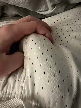 Thomas3325 online show from 10.31.25