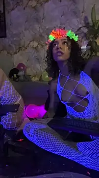 hannachris- online show from 10.28.25