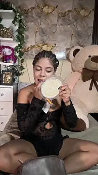 hannachris- online show from 04.08.26