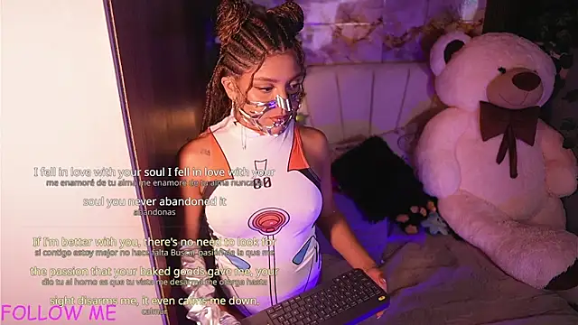 hannachris- online show from 04.13.26