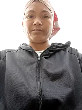 Snapshot of Love-Mama33 chatting on 09.12.25 Love-Mama33 online show from 09.12.25