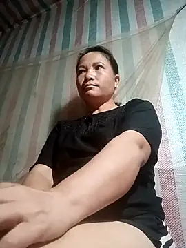 Snapshot of Love-Mama33 chatting on 10.30.25 Love-Mama33 online show from 10.30.25