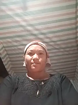 Snapshot of Love-Mama33 chatting on 10.31.25 Love-Mama33 online show from 10.31.25