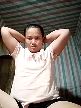 Snapshot of Love-Mama33 chatting on 11.05.25 Love-Mama33 online show from 11.05.25