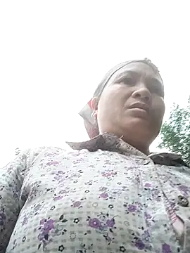 Snapshot of Love-Mama33 chatting on 11.20.25 Love-Mama33 online show from 11.20.25