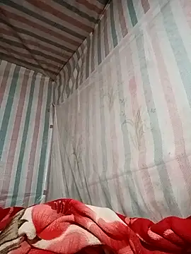 Snapshot of Love-Mama33 chatting on 11.21.25 Love-Mama33 online show from 11.21.25