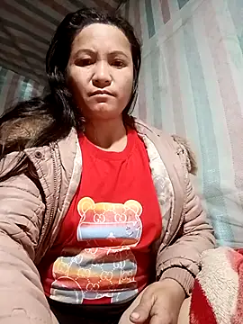 Snapshot of Love-Mama33 chatting on 11.28.25 Love-Mama33 online show from 11.28.25