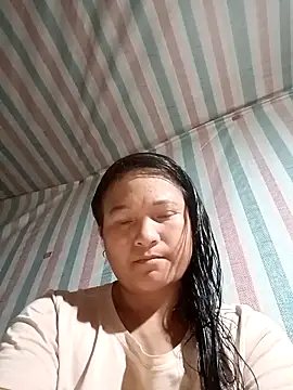 Snapshot of Love-Mama33 chatting on 12.04.25 Love-Mama33 online show from 12.04.25