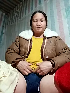 Snapshot of Love-Mama33 chatting on 01.05.26 Love-Mama33 online show from 01.05.26