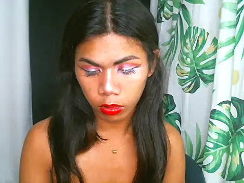Snapshot of alezandraxx chatting on 09.11.25 alezandraxx online show from 09.11.25