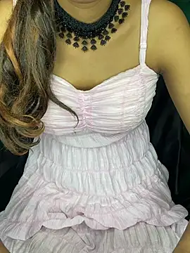 Snapshot of Dora__baby chatting on 05.19.26 Dora baby online show from 05.19.26