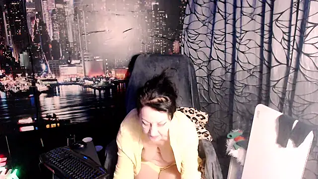 Snapshot of AMOURSWEET2025 chatting on 02.08.26 AMOURSWEET2025 online show from 02.08.26