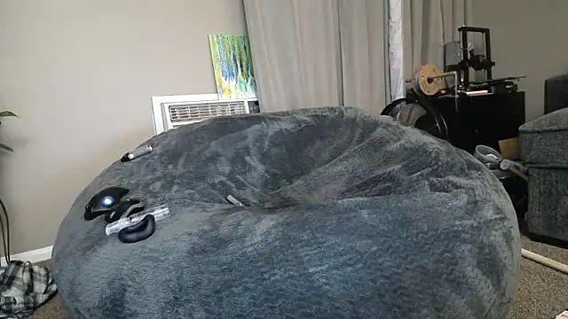 LeeCox online show from 02.17.25