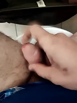 Snapshot of Brutalle88 chatting on 10.08.25 Brutalle88 online show from 10.08.25