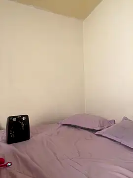 Zara Bel online show from 10.25.25