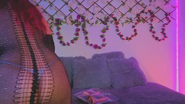 Lolarosesxs online show from 11.25.25