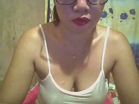 Snapshot of sexymorenal18 chatting on 04.01.26 sexymorenal18 online show from 04.01.26
