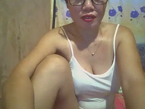 Snapshot of sexymorenal18 chatting on 04.03.26 sexymorenal18 online show from 04.03.26