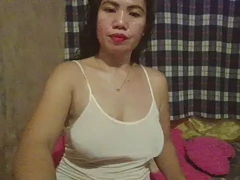 Snapshot of sexymorenal18 chatting on 05.27.26 sexymorenal18 online show from 05.27.26