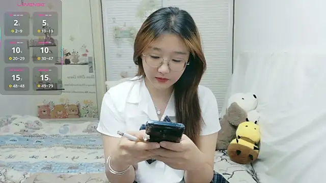 sisi-maiden online show from 12.22.25