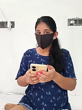 Snapshot of Your-Vedika chatting on 09.21.25 Your-Vedika online show from 09.21.25