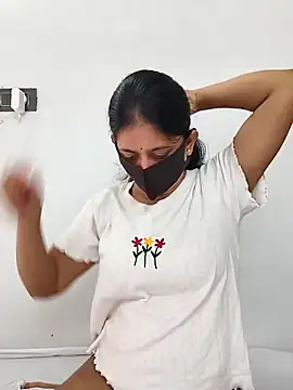 Snapshot of Your-Vedika chatting on 09.27.25 Your-Vedika online show from 09.27.25