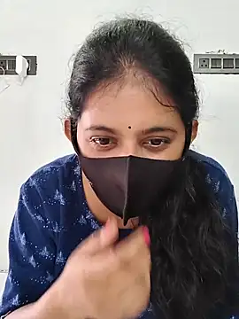 Snapshot of Your-Vedika chatting on 09.29.25 Your-Vedika online show from 09.29.25