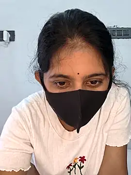 Snapshot of Your-Vedika chatting on 10.04.25 Your-Vedika online show from 10.04.25
