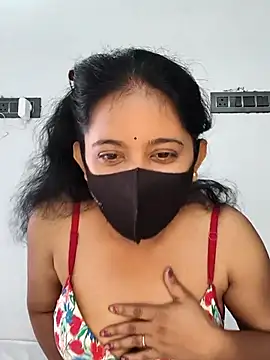 Snapshot of Your-Vedika chatting on 10.06.25 Your-Vedika online show from 10.06.25