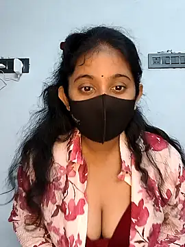 Snapshot of Your-Vedika chatting on 10.06.25 Your-Vedika online show from 10.06.25