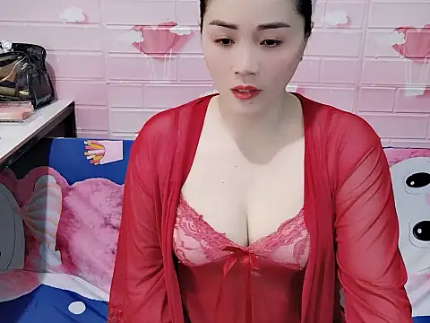 Snapshot of Miu_9117 chatting on 10.20.25 Miu 9117 online show from 10.20.25
