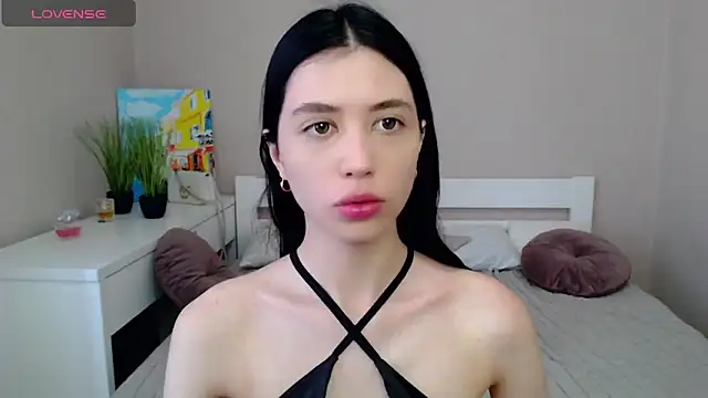 Snapshot of SelinLi chatting on 06.23.26 SelinLi online show from 06.23.26